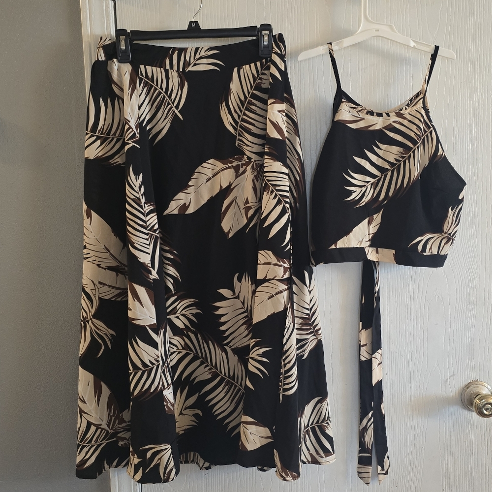 Black and Cream Tropical Maxi Resort Wear Skirt Set